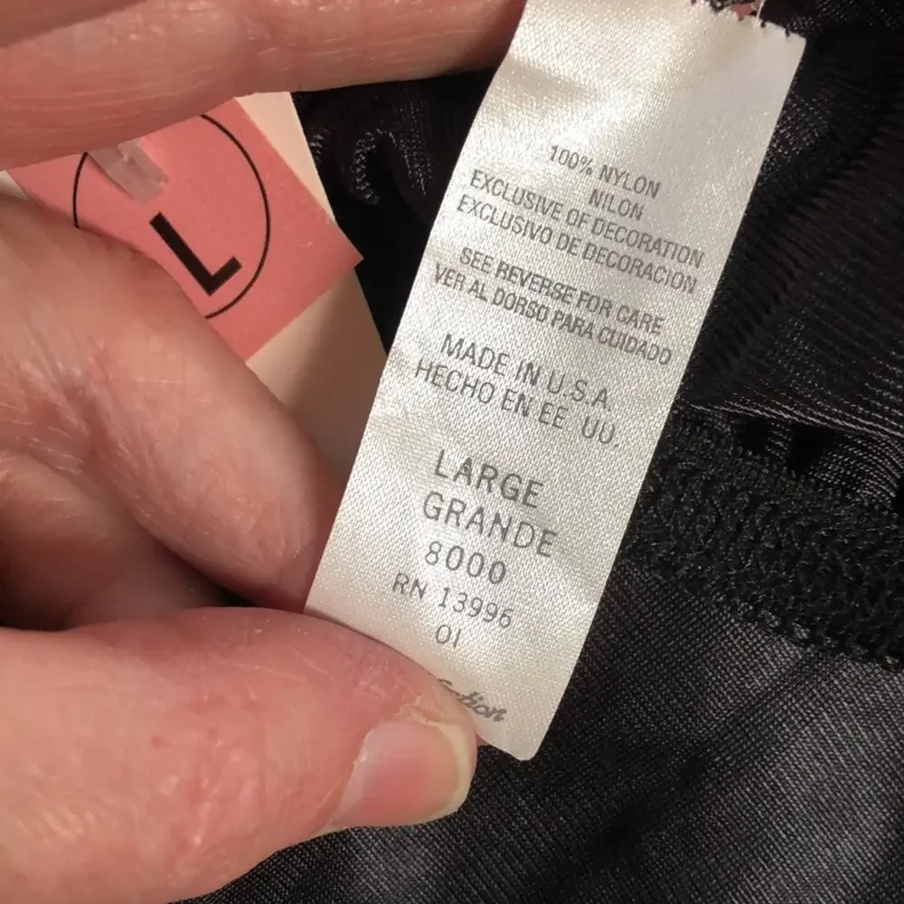 Vintage women’s black skirt slip NWT - Picture 3 of 3